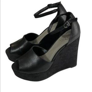 Vince Camuto Black peep toe Wedge platform 7.5